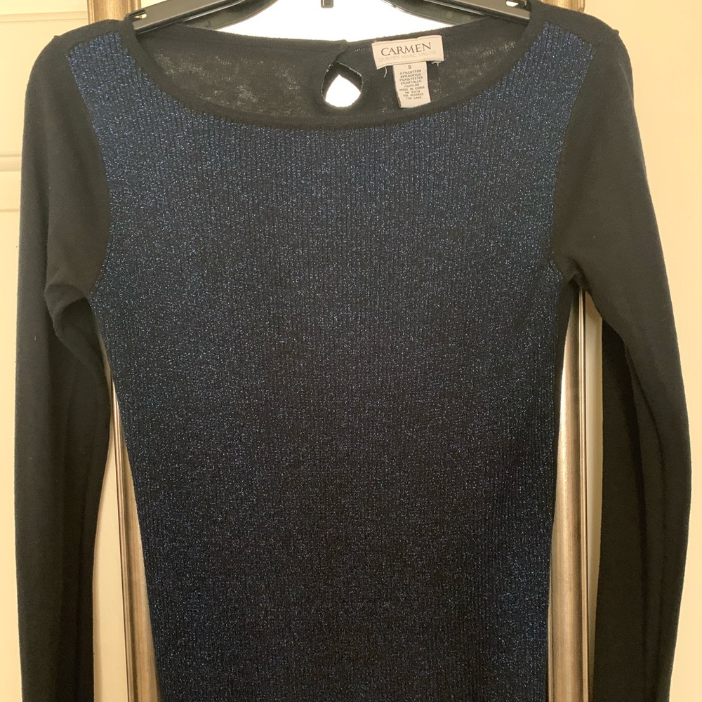 Like new sweater top